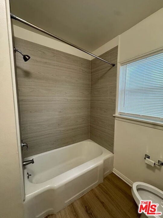 Building Photo - 127 N Doheny Dr