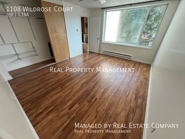 Building Photo - 1108 Wildrose Ct