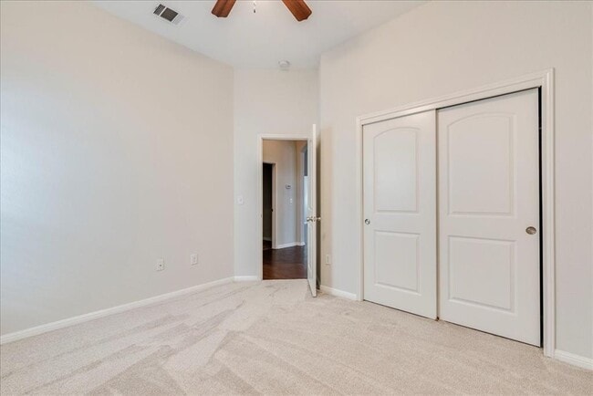 Building Photo - 13000 Alans Way