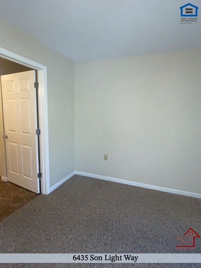 Building Photo - 6435 Son Light Way