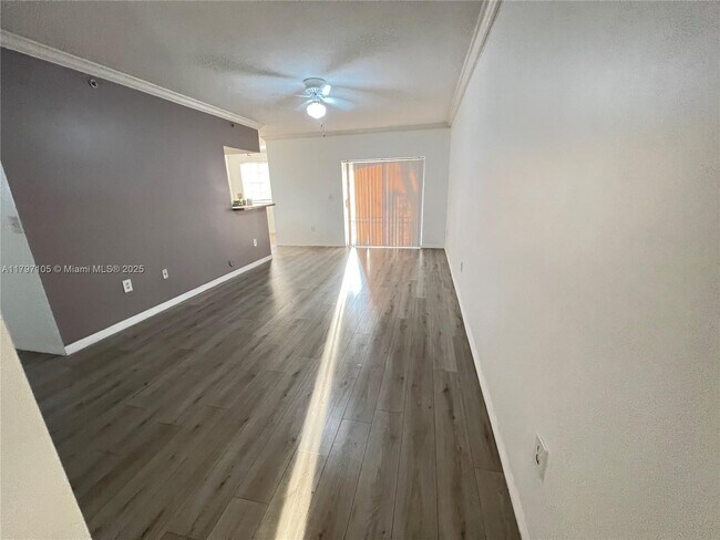 Building Photo - 101 SW 117th Ave