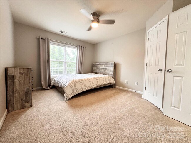Building Photo - 10031 Glenburn Ln