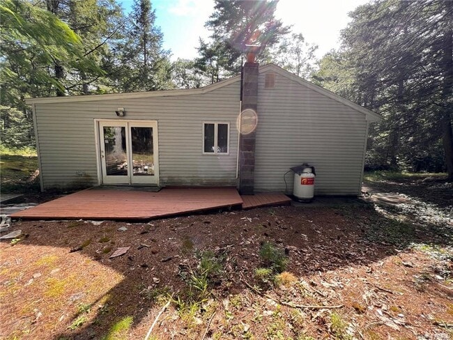 Building Photo - 61 Deer Hill Rd