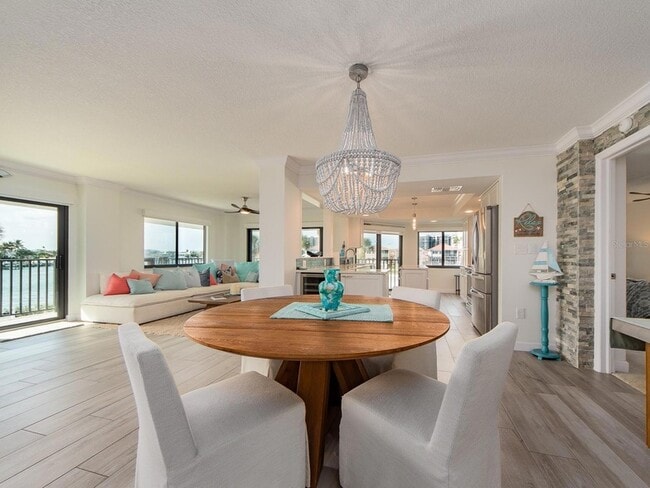 Building Photo - 240 Sand Key Estates Dr