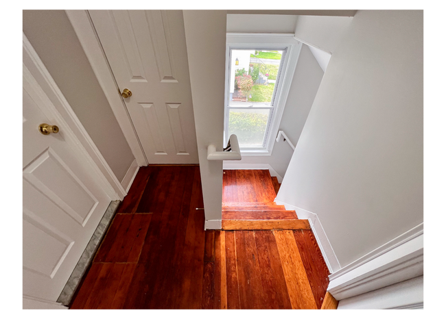 Building Photo - Beautiful and Lovely House in South of Hartford