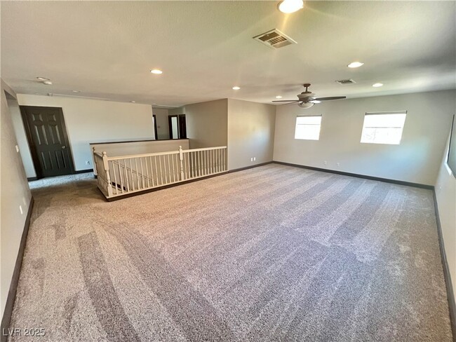 Building Photo - 604 Celso Ct