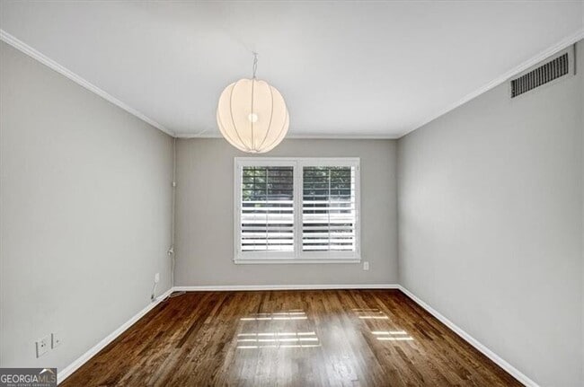 Building Photo - 37 La Rue Pl NW