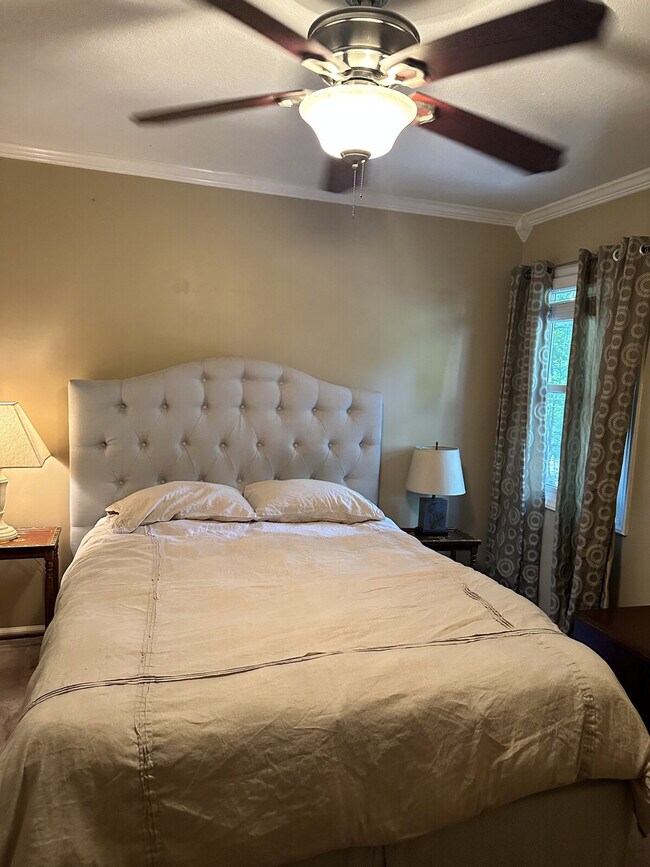 Building Photo - 6 Hunters Ridge Dr