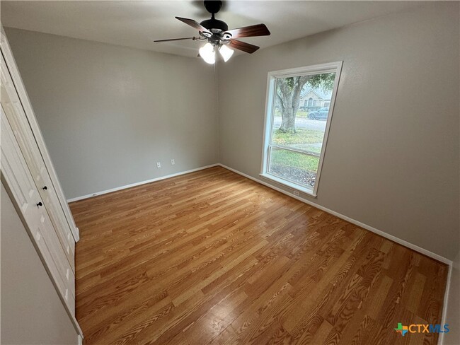 Building Photo - 617 Dunbar Dr