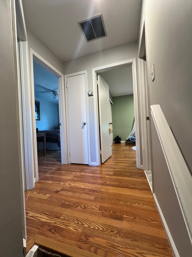 Building Photo - 239 Crown Prince Dr