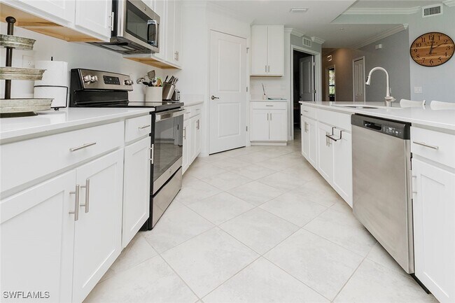 Building Photo - 6082 National Blvd