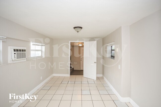 Building Photo - 1155 NW 127th St