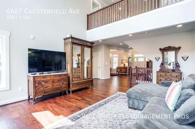 Building Photo - 6607 Chesterfield Ave