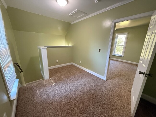 Building Photo - Spacious Two-Bedroom Home