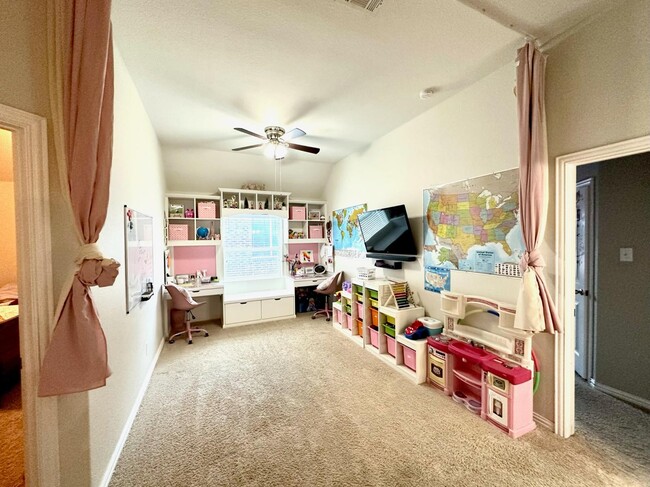 Building Photo - 2448 Elm Valley Dr
