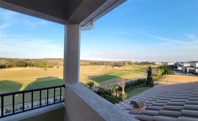 Building Photo - 15627 Vetta Dr