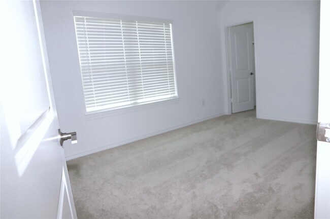 Building Photo - 1216 Gable Breeze Dr