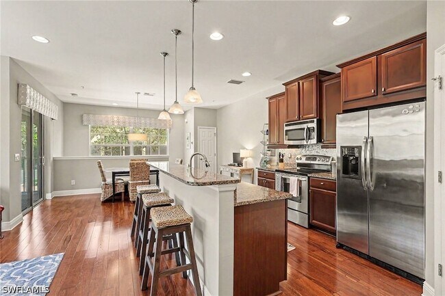 Building Photo - 23440 Alamanda Dr