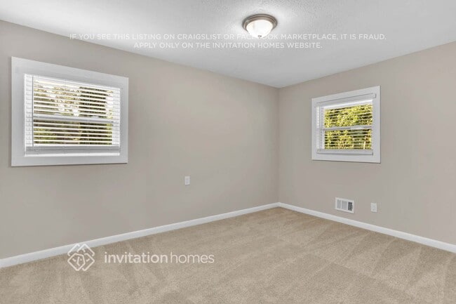 Building Photo - 3640 W Potomac Dr