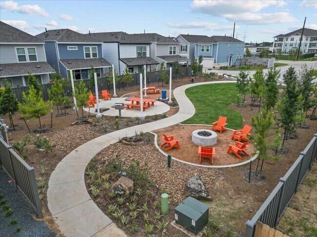 Building Photo - 629 Seabreeze Dr