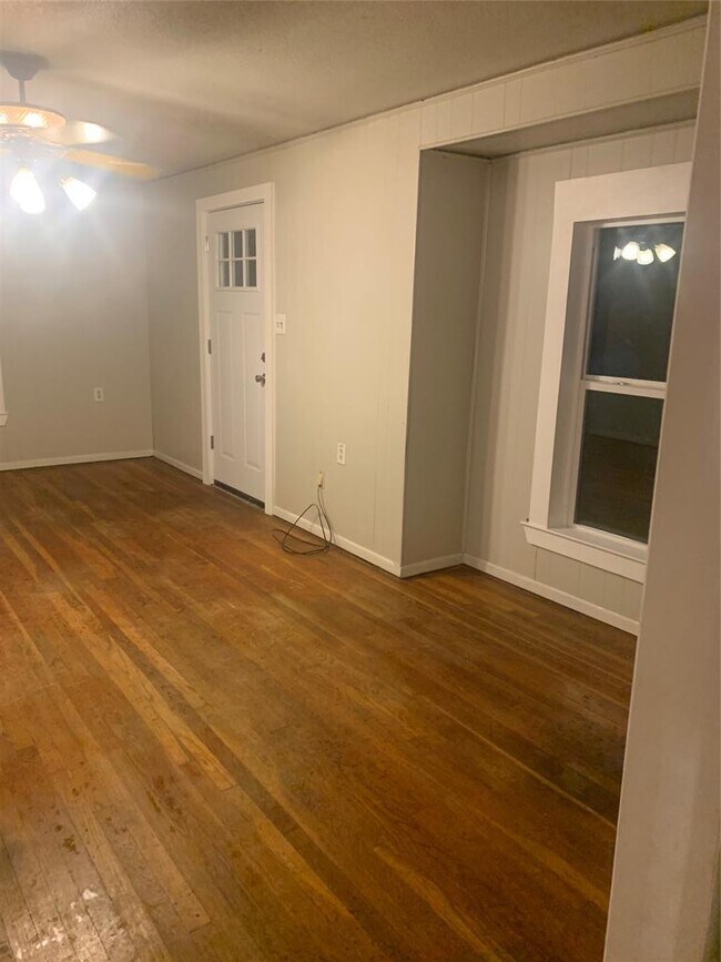 Building Photo - 405 Boyd Ave
