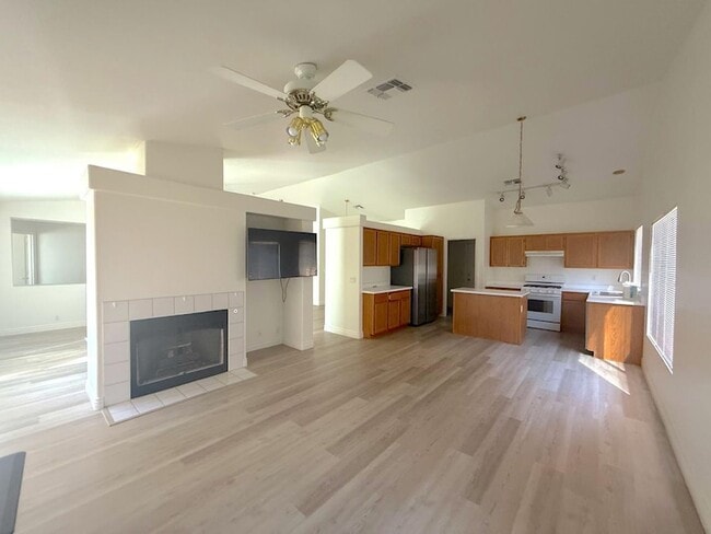 Building Photo - 19858 N 33rd Pl