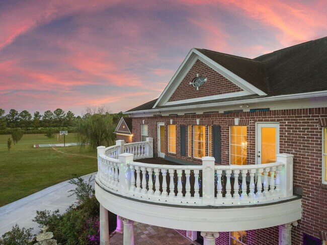 Building Photo - 7413 Hughes Rd