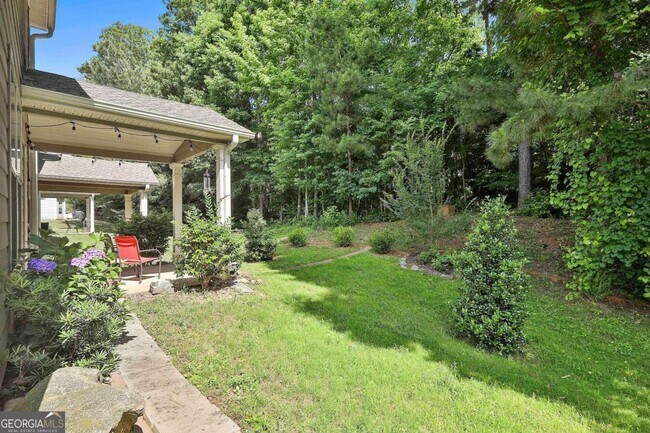 Building Photo - 240 Stillwood Dr