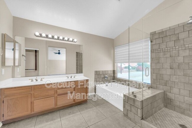 Building Photo - 4636 E White Aster St