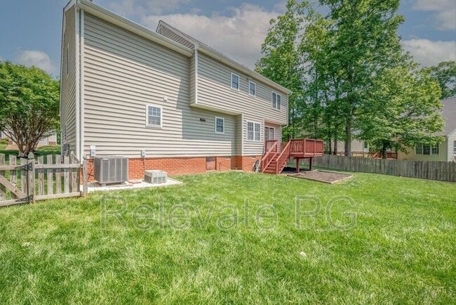 Building Photo - 10405 Flat Branch Dr