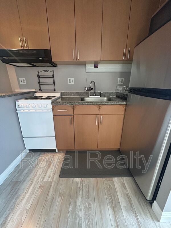 Building Photo - 1060 Kamehameha Hwy