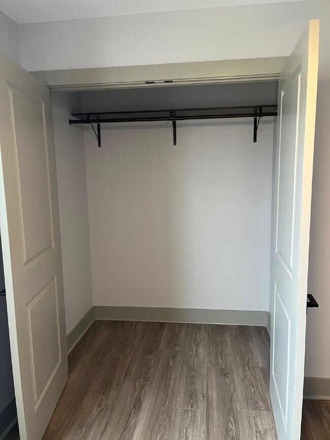 Building Photo - 2922 Painted Pony Dr