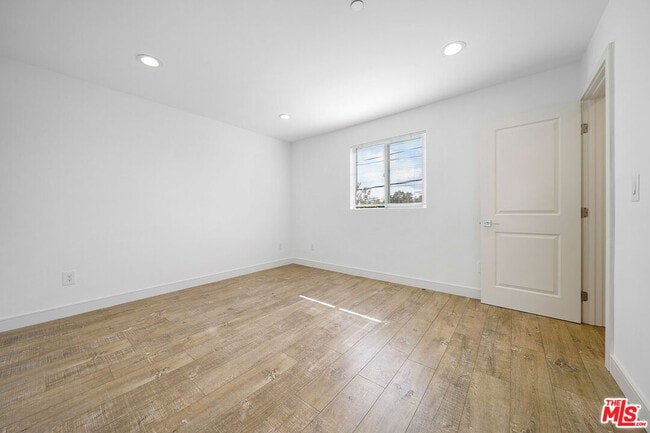 Building Photo - 14228 Sylvan St