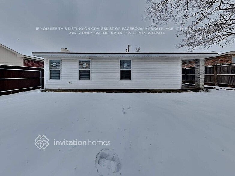 Building Photo - 214 Arabian Ln