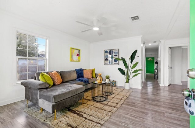 Primary Photo - beautifully remodeled 4-bedroom, 2-bathroo...