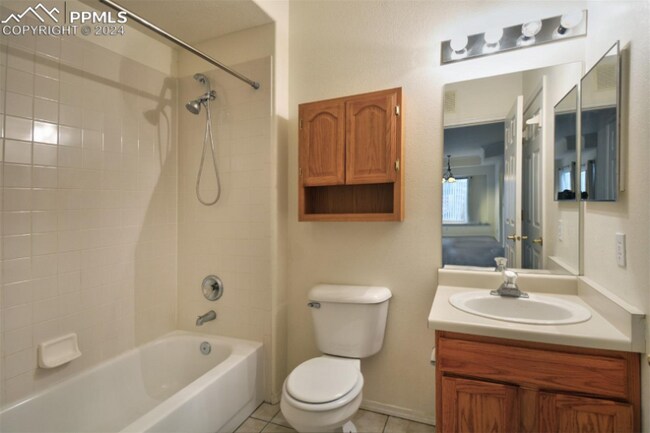 Building Photo - 3830 Strawberry Field Grove