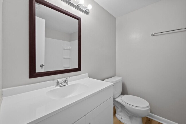 Building Photo - 500 Umstead Dr