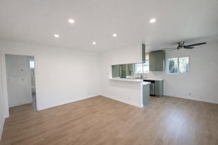 Building Photo - 1427 Centinela Ave