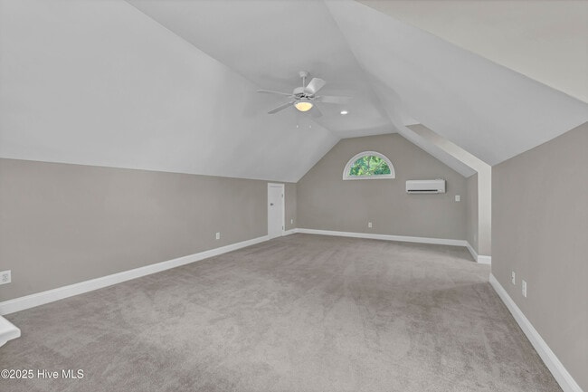 Building Photo - 844 Arboretum Dr