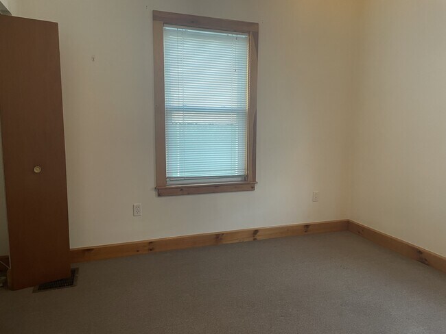 Building Photo - 118 Charles St