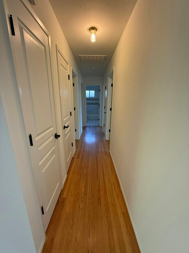 Building Photo - 2313 Clemson Dr