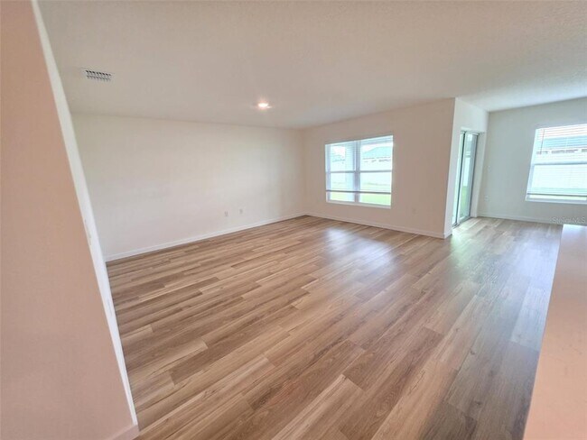 Building Photo - 4631 SW 88 Pl