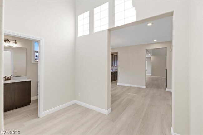 Building Photo - 12210 Monument Hill Ave