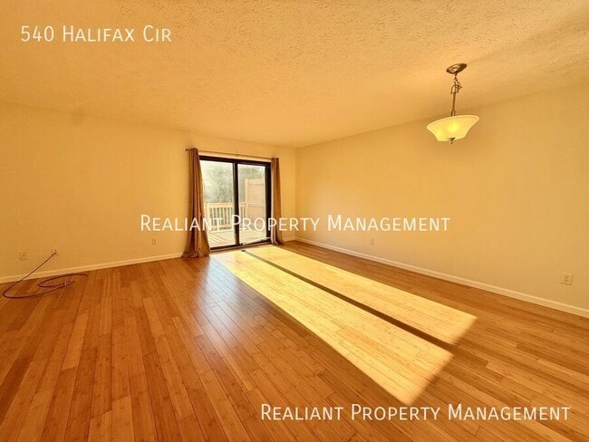 Building Photo - 540 Halifax Cir