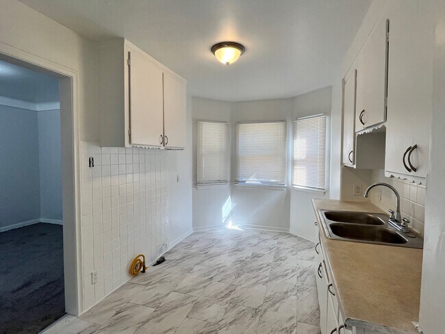 Building Photo - 18276 Appoline St