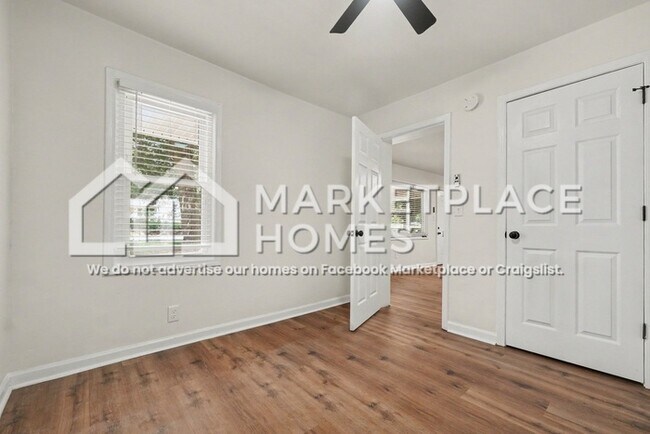Building Photo - 6538 Voyles Dr