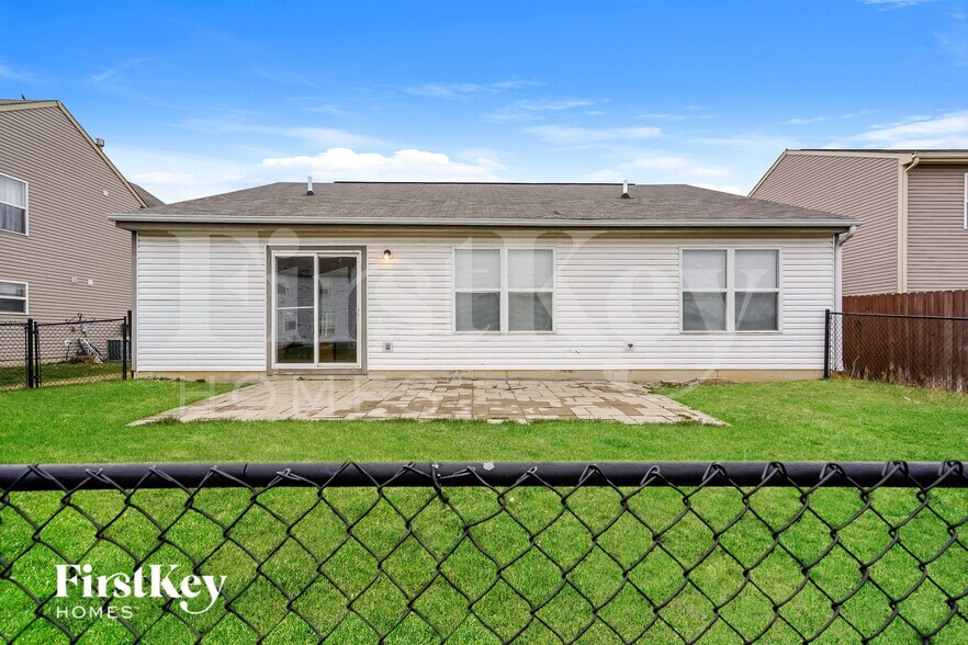 Building Photo - 3149 Monterey Dr