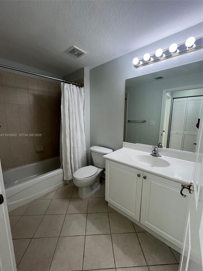 Building Photo - 9021 SW 94th St