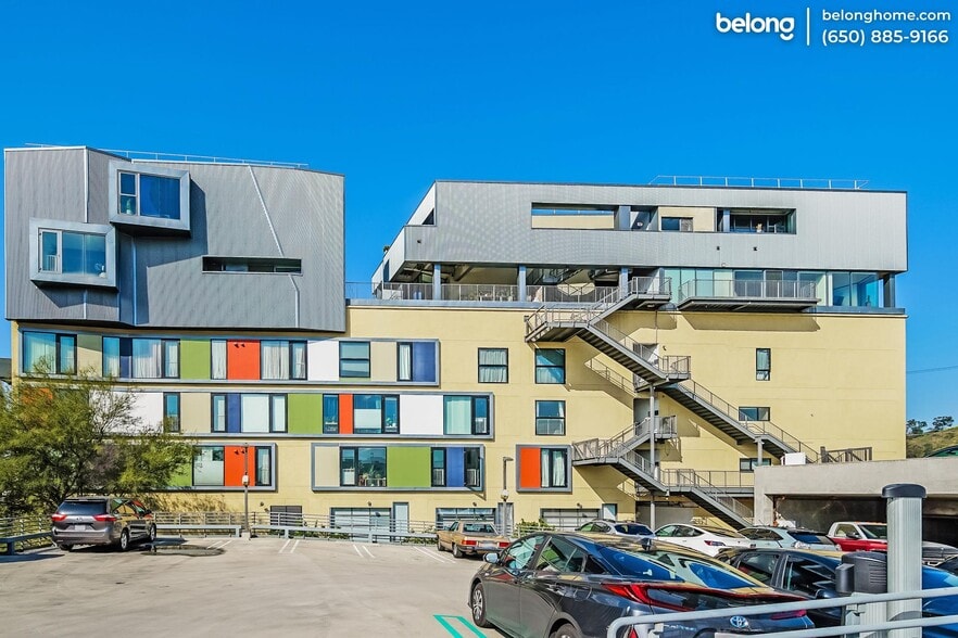 Building Photo - 200 N San Fernando Rd