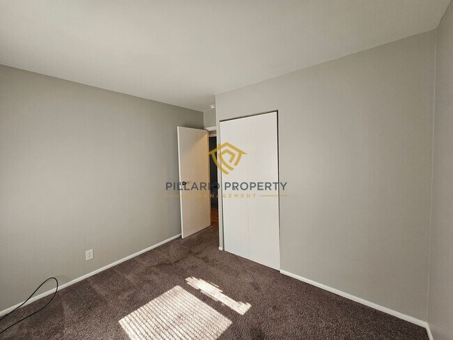 Building Photo - Charming 3-Bedroom Ranch with Detached Gar...